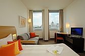 Kétágyas szoba Budán - Novotel Danube Budán a Parlamenttel szemben
