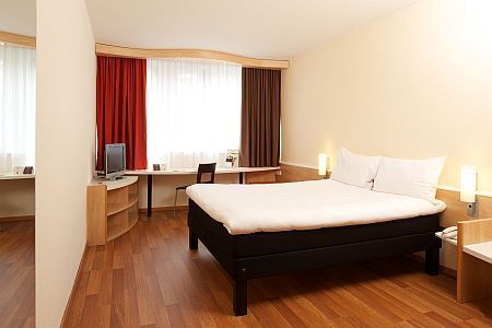 Hotel Ibis City /régi Hotel Emke/ akciós hotelszoba foglalása Budapest centrumában