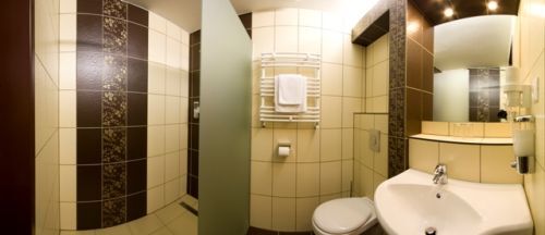 Fürdőszoba a Thermal Hotel Mosonmagyaróvár*** szállodában