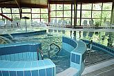 Belső medence a szállodában - Fedett medence a Balatonnál - Hotel Club Tihany