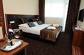 Egri szállodák franciaágyas szobája az Eger Park Hotelben