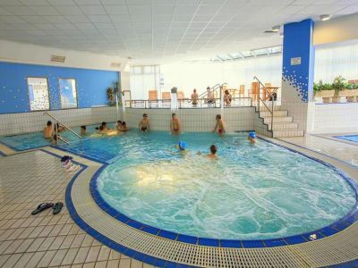 Aqua Hotel Kistelek akciós wellness csomagokkal fürdőbelépővel