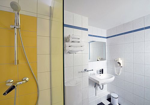 Ibis Styles Budapest City - Budapest - Ibis Styles szép felújított fürdőszobája