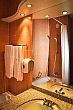 Hotel Lövér Sopron, szép fürdőszoba a Lővérekben